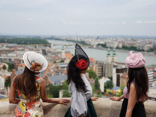 Headwear Unveiled: Hats vs Fascinators – What's the Scoop?