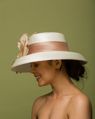 chic summer hat for beach vacation