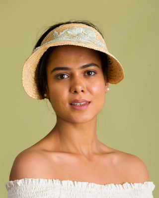 grooms mother beach wedding accessory