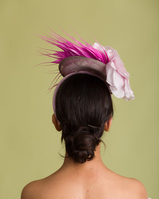 how to wear a fascinator
