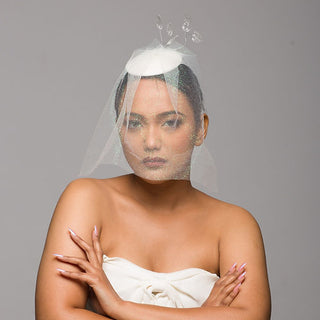 modern wedding veil for bride