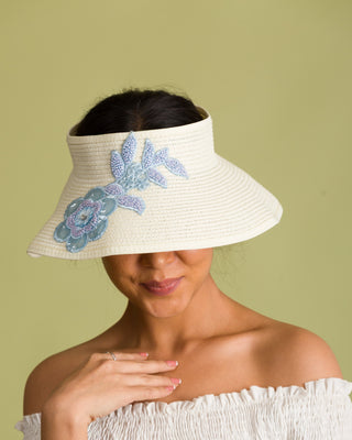 purple hat